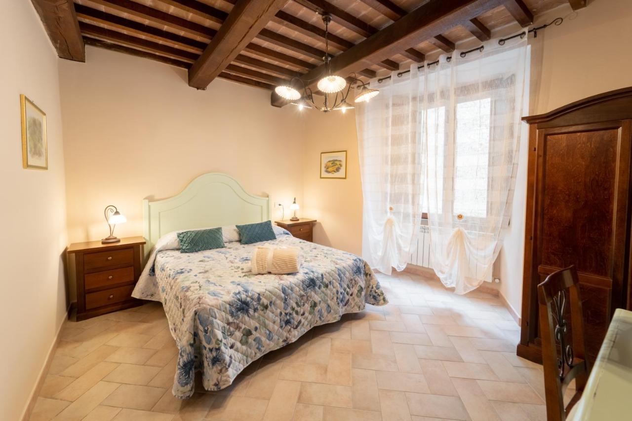 Albergo La Loggia Di San Martino Gualdo Tadino Extérieur photo