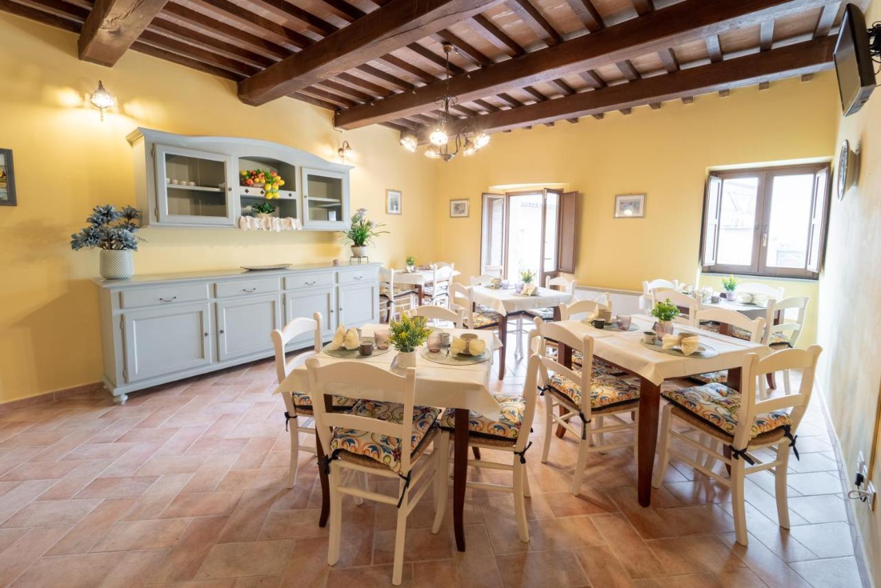 Albergo La Loggia Di San Martino Gualdo Tadino Extérieur photo