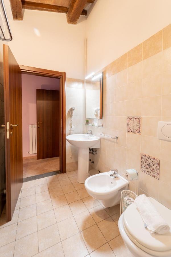 Albergo La Loggia Di San Martino Gualdo Tadino Extérieur photo