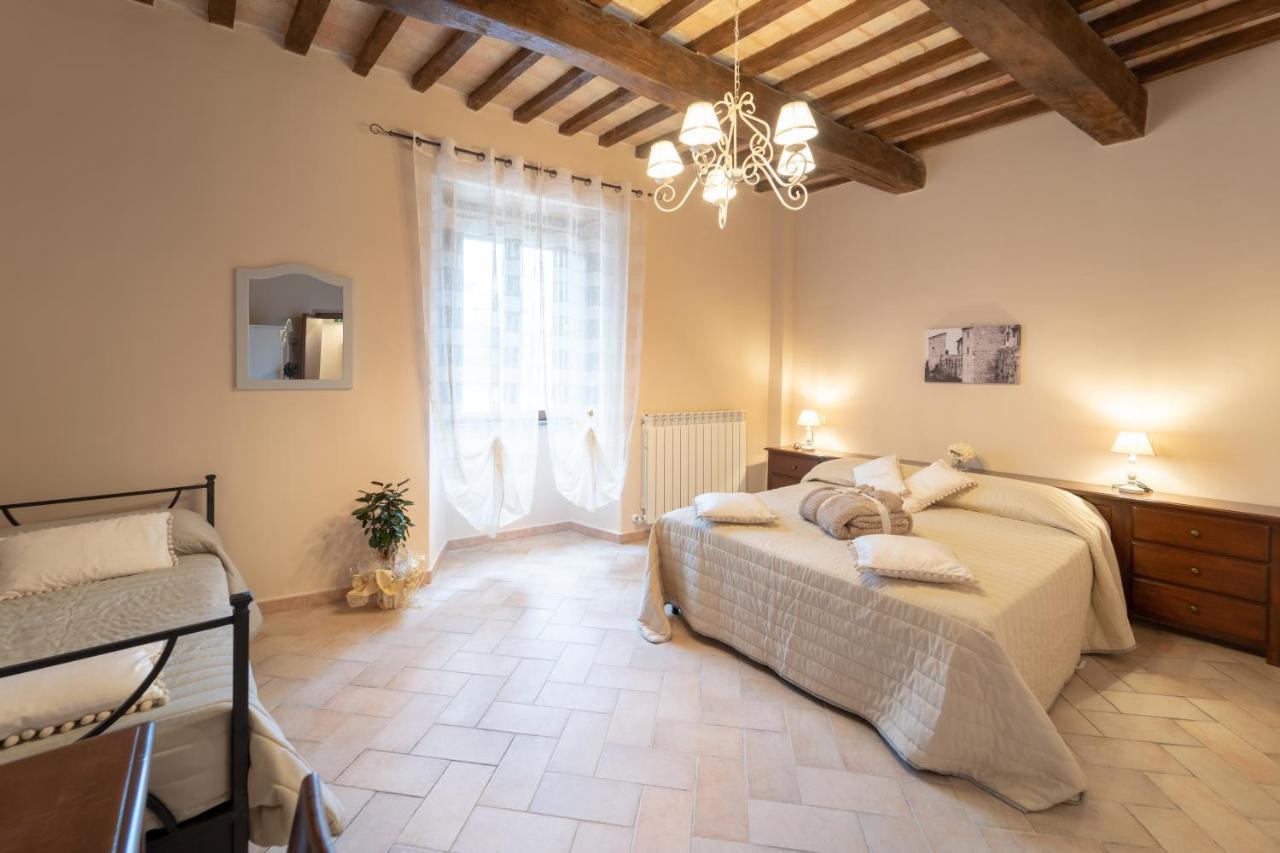 Albergo La Loggia Di San Martino Gualdo Tadino Extérieur photo