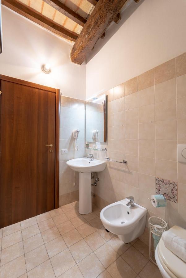 Albergo La Loggia Di San Martino Gualdo Tadino Extérieur photo