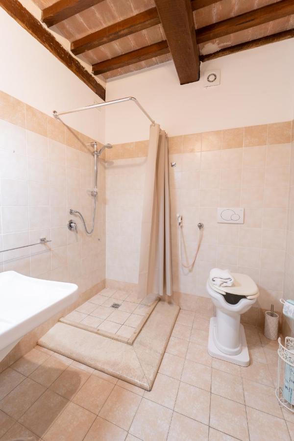 Albergo La Loggia Di San Martino Gualdo Tadino Extérieur photo